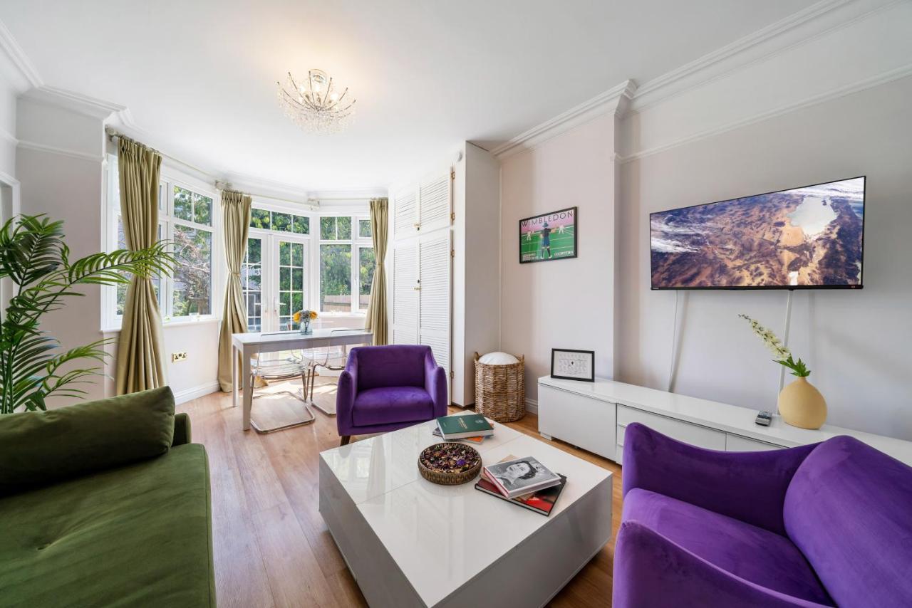 Lovely Garden Apartment In Wimbledon Town Centre With Private Parking By Wimbledon Holiday Lets Londra Dış mekan fotoğraf