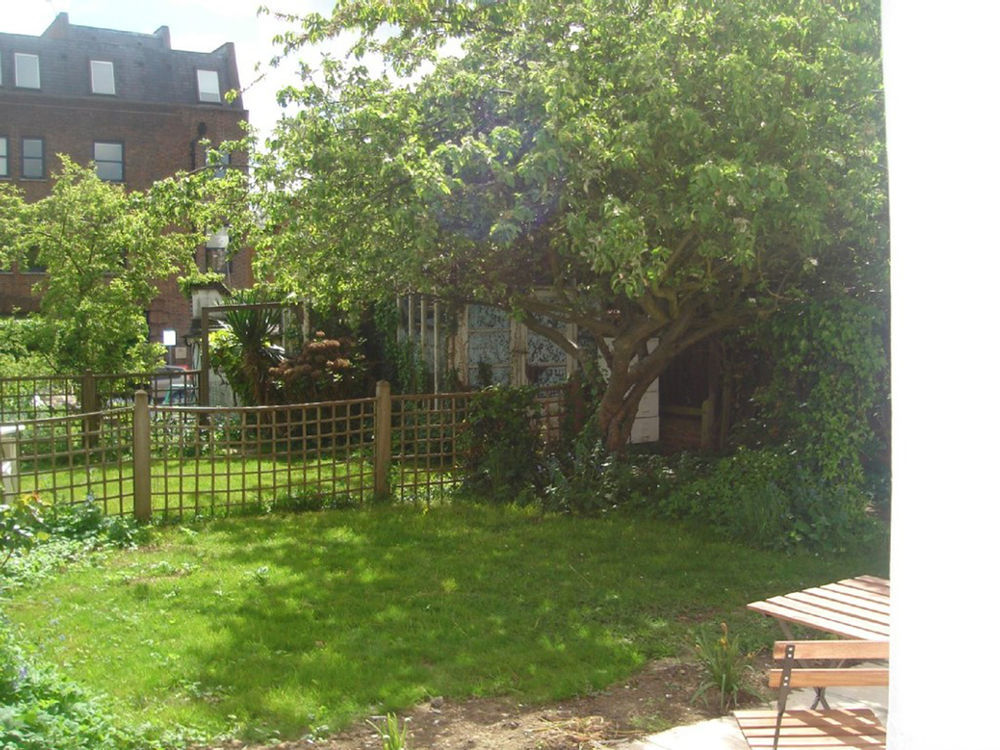 Lovely Garden Apartment In Wimbledon Town Centre With Private Parking By Wimbledon Holiday Lets Londra Dış mekan fotoğraf