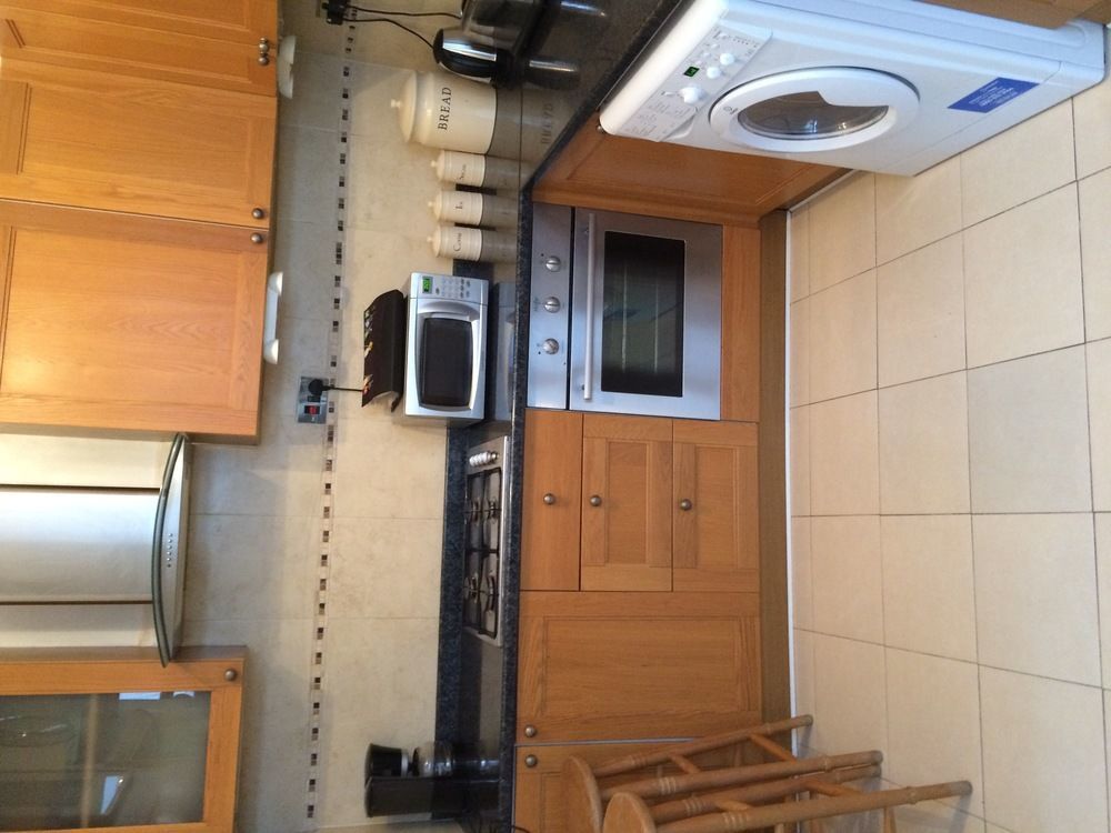 Lovely Garden Apartment In Wimbledon Town Centre With Private Parking By Wimbledon Holiday Lets Londra Dış mekan fotoğraf